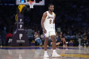 湖人上半場替補合計18分&海斯9分布朗尼5分 火箭替補合計僅3分