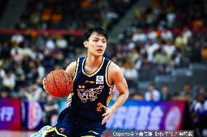 找回手感！徐杰首節三分球4投2中 貢獻6分2籃板1助攻0失誤