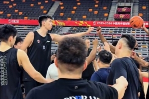 已蓄能！廣州男籃踩場完畢！我們今晚見分曉！！！