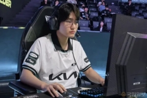 Career：Gumayusi對線很強、小走位很好，T1下路也打得很緊湊