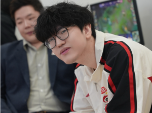 WBG回應線下辱罵Jiejie 曾有WBG粉絲對其喊話：7號不贏就把你殺了！