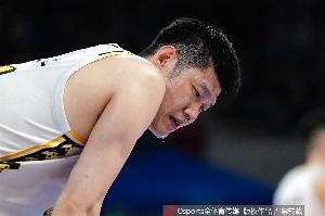 媒體人：廣廈陣容厚度不夠的短板徹底暴露 山西關鍵球把握性更強