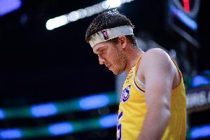 正負值-20最低！里夫斯16中10空砍個人新高31分外加6助 罰球10中8
