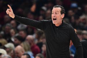 阿特金森談末節輸分：對方搶了很多前場板 今天我們三分也沒投好