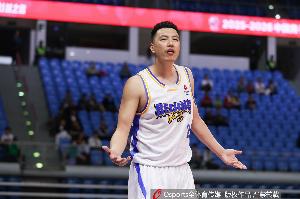 本場誰是決定性因素？郭艾倫：北京這邊是翟曉川 小丁：雙方主帥