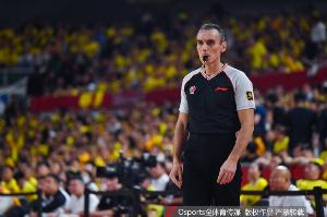 直播吧：四名高水平外籍裁判將進行CBA半決賽吹罰