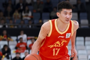媒體人：孫銘徽雖然沒得分 但他此役登場的象征意義大于實戰意義