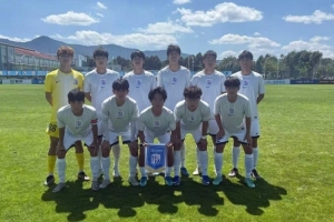 中國青少年足球聯(lián)賽男子U20組：上海申花7-0義烏商城學(xué)校