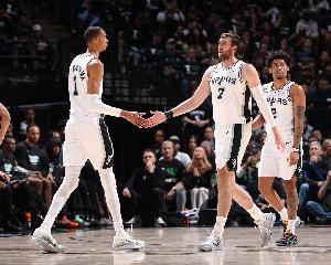 馬刺隊(duì)史第15次闖進(jìn)分區(qū)決賽 NBA歷史第三多&僅次于湖人凱爾特人