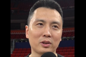 盧偉：北京雙塔也不是常規(guī)戰(zhàn)術(shù) 上一場主要還是我們投籃沒投出來