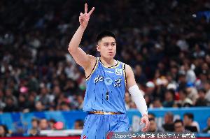 第三節獨得13分！陳盈駿三節打完10中7砍下20分 三分5中4