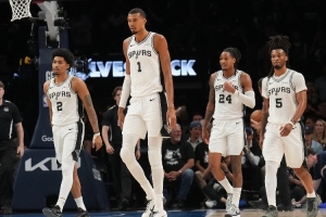 比爾·西蒙斯：馬刺連續三年選中好球員 未來十年他們都能爭冠