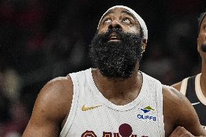 考辛斯：騎士換下哈登隨便換上誰都比他強 換下他就是最好的決定