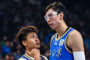 媒體人：北京這場比賽也是本賽季的縮影 從充滿希望到混亂到無力